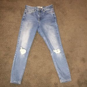 Top Shop Jamie light wash ripped Skinny Jeans